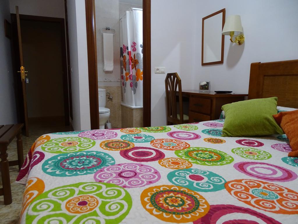 Hostal Argentina Касерес Екстер'єр фото