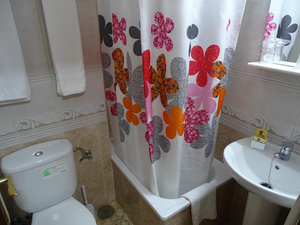 Hostal Argentina Касерес Екстер'єр фото