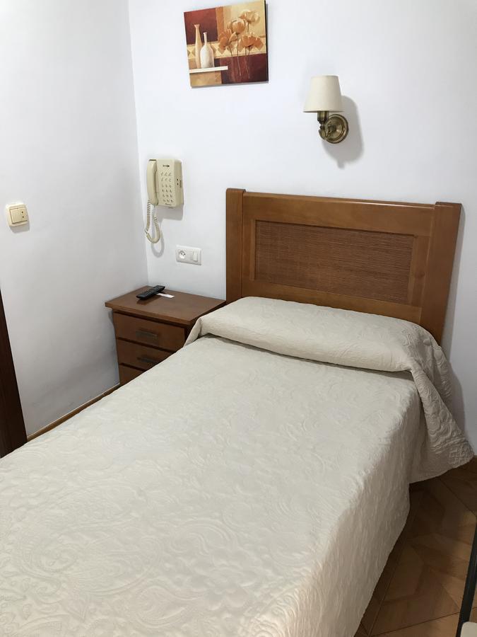 Hostal Argentina Касерес Екстер'єр фото