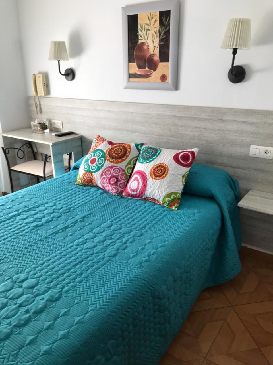 Hostal Argentina Касерес Екстер'єр фото