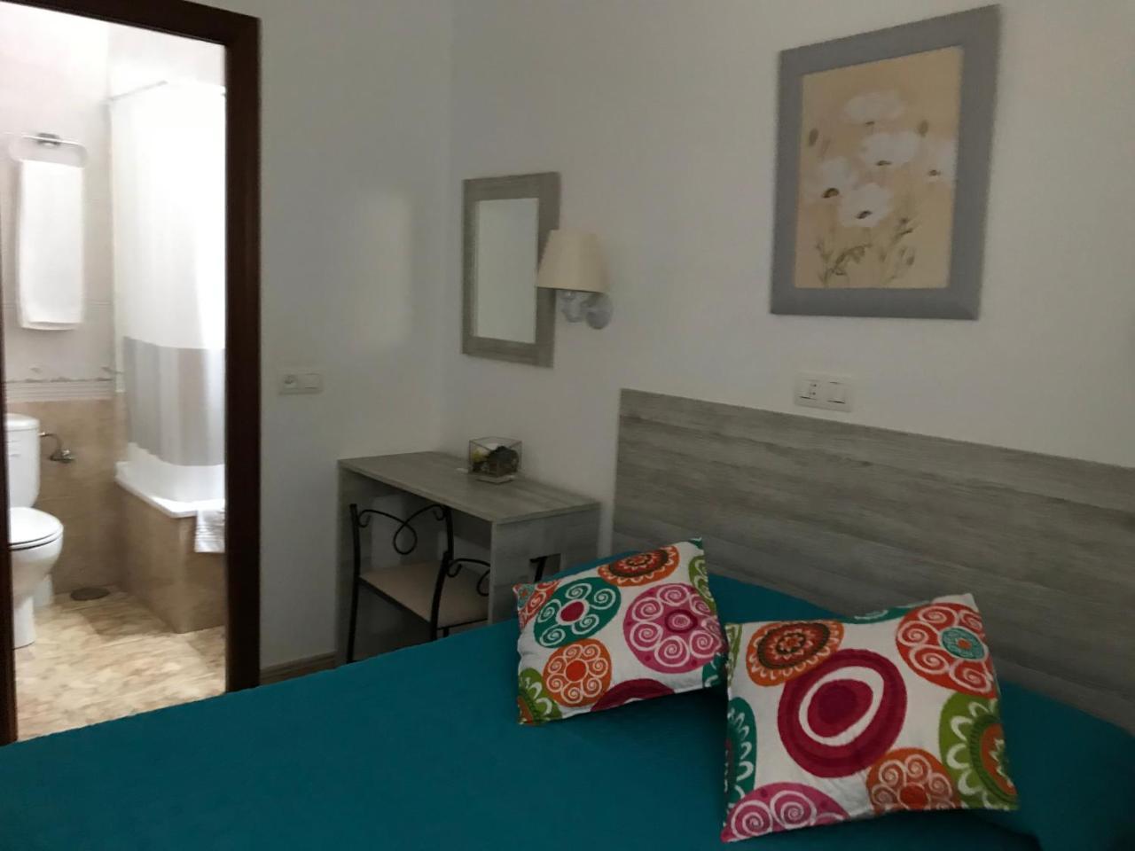 Hostal Argentina Касерес Екстер'єр фото