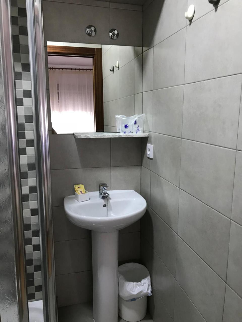 Hostal Argentina Касерес Екстер'єр фото