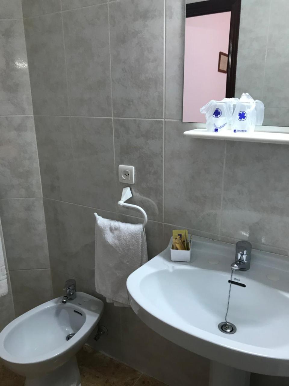 Hostal Argentina Касерес Екстер'єр фото